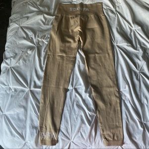 Sarah’s Day X WFA Coffee Date Seamless Leggings color Sand